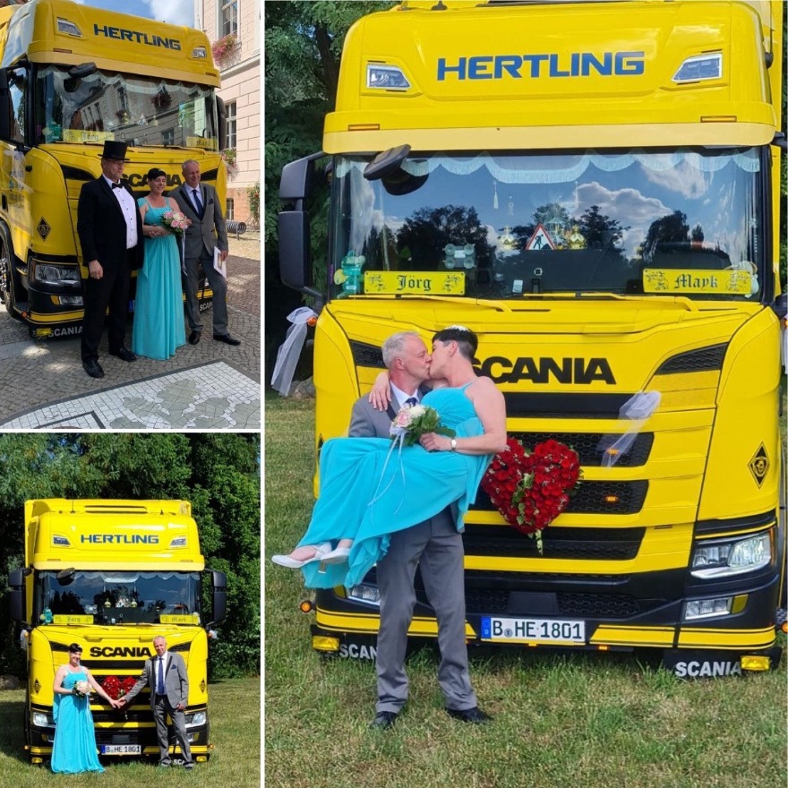 HERTLING wedding carriage couple
