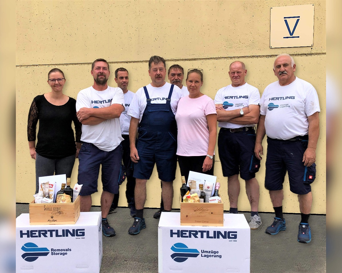 Gruppenfoto vom HERTLING Team Kruge