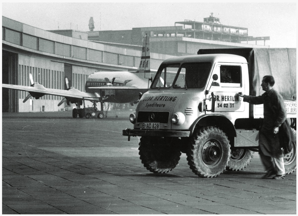Unimog in front of the Berlin Tempelhof airport