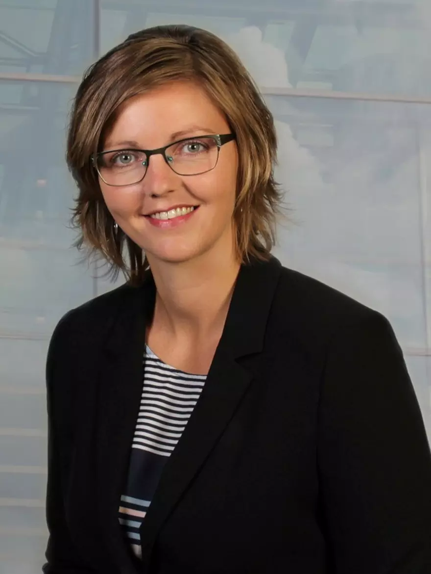 Kundenberaterin Frau Anastasija Arnhold