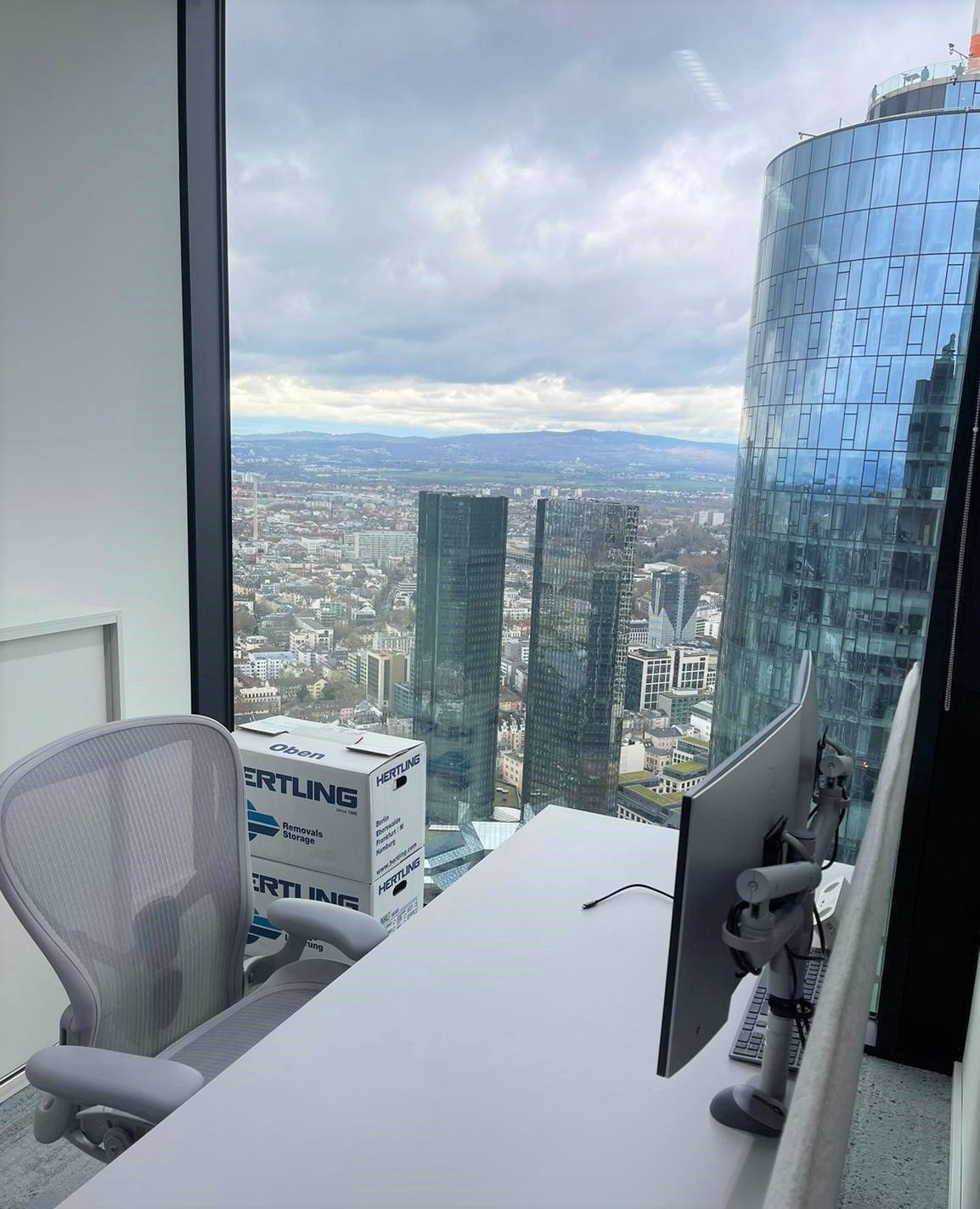Greetings from HERTLING from Mainhattan! 