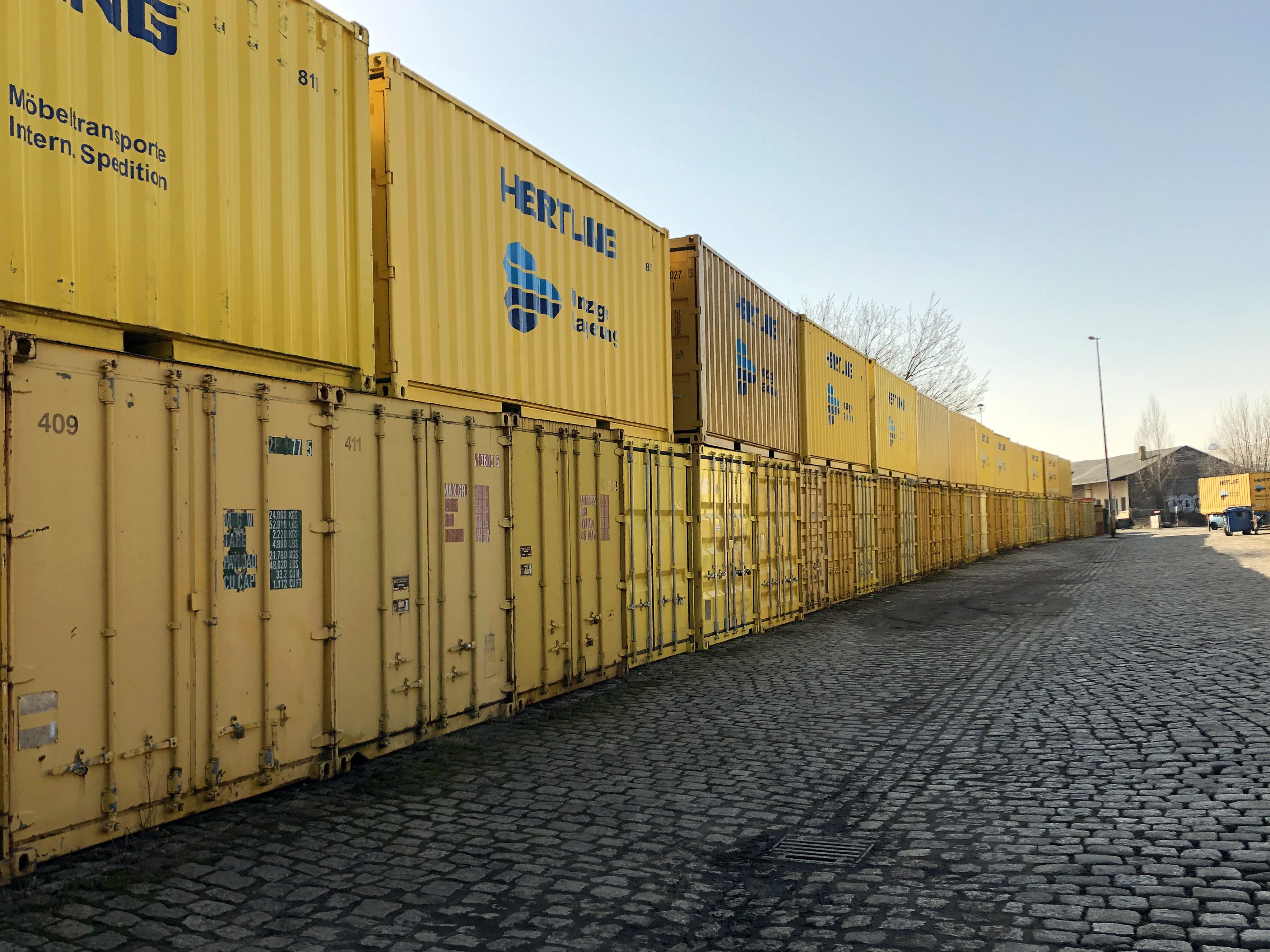 HERTLING rental container in Berlin Charlottenburg