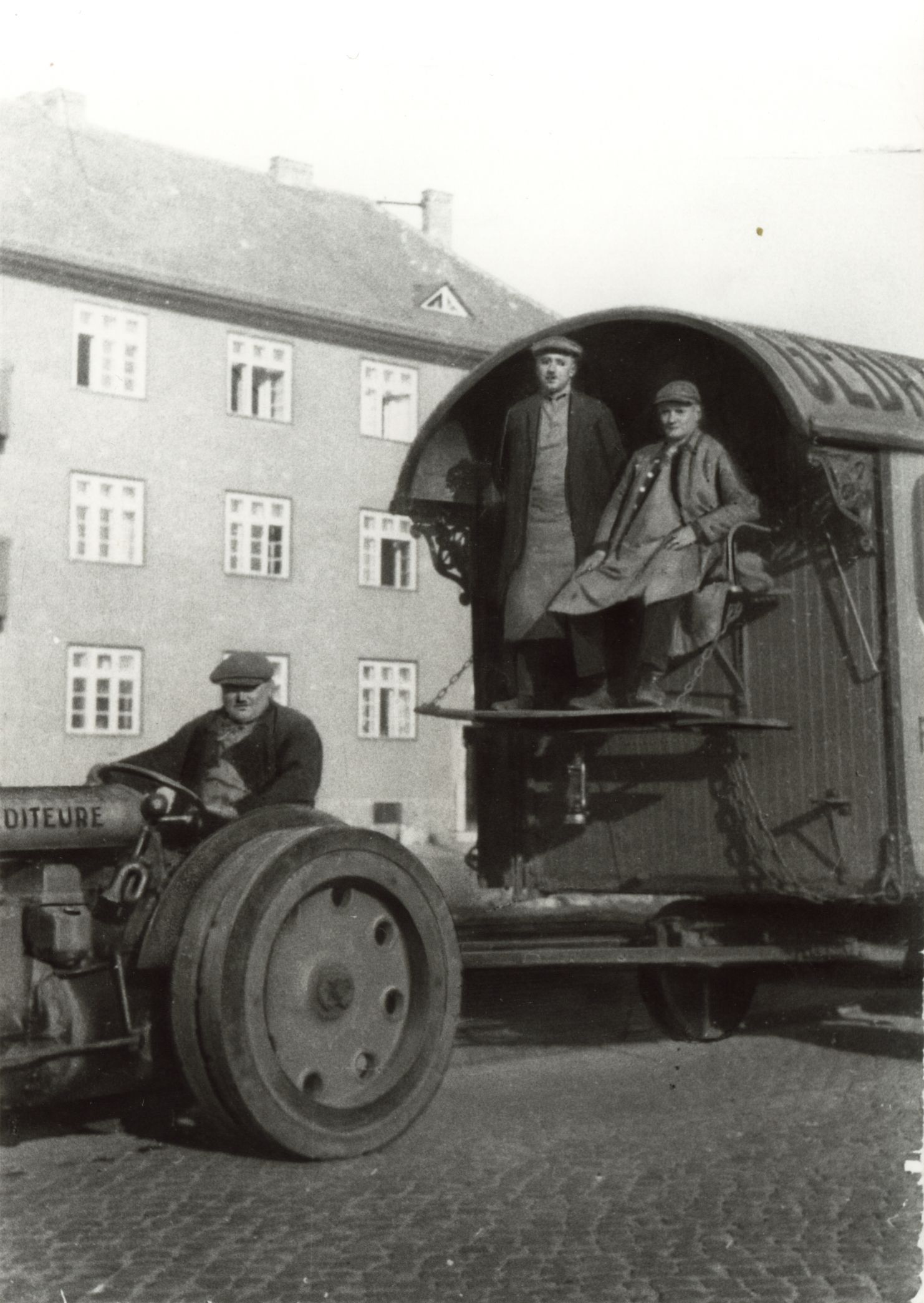 Pferdemöbelwagen