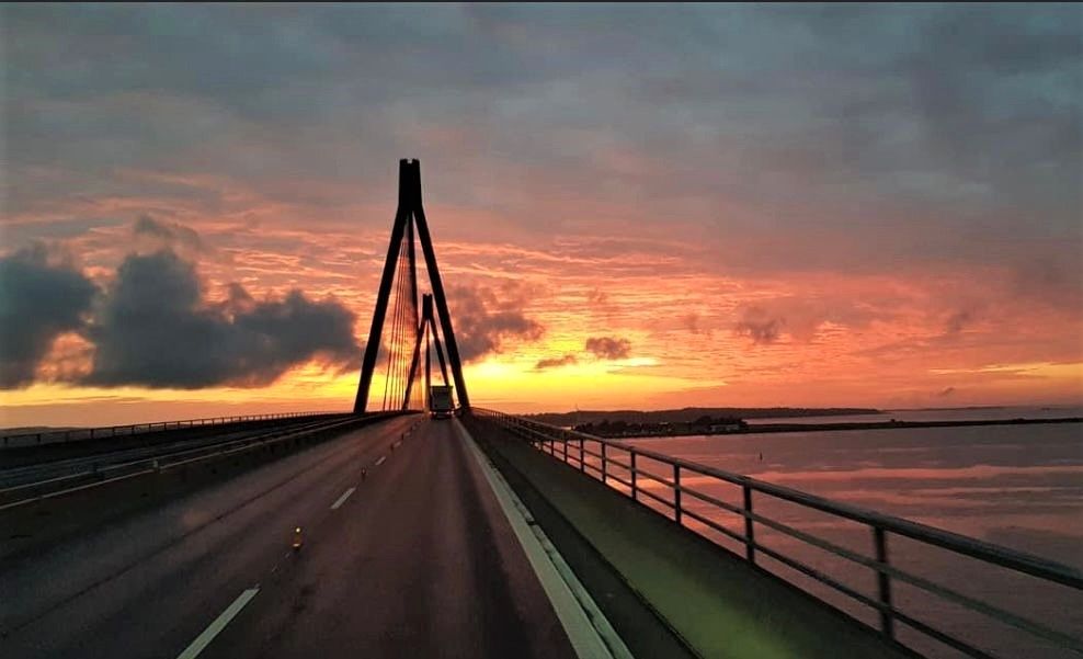 Farø-Brücke Sonnenuntergang