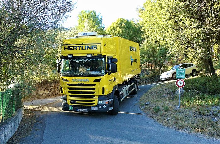 Long distance moving Europe Hertling truck France