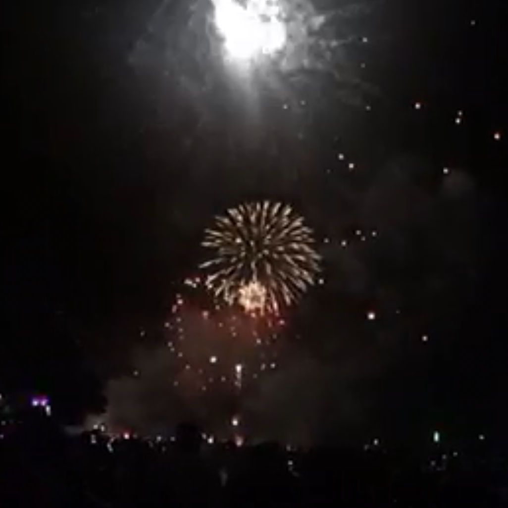 Wir wünschen Euch allen ein schönes, fröhliches und sicheres Silvesterfest! 