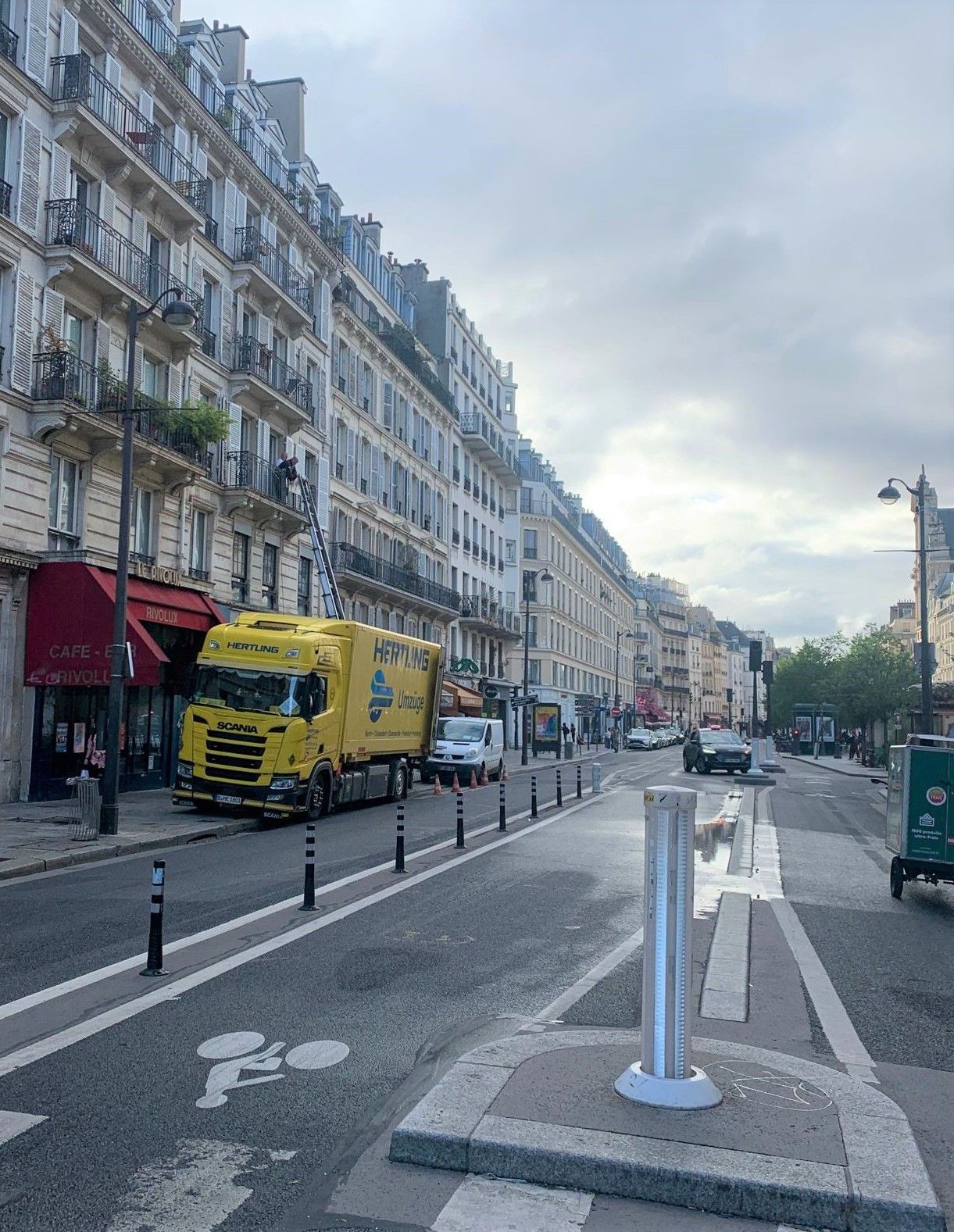 Hertling Lkw in Paris